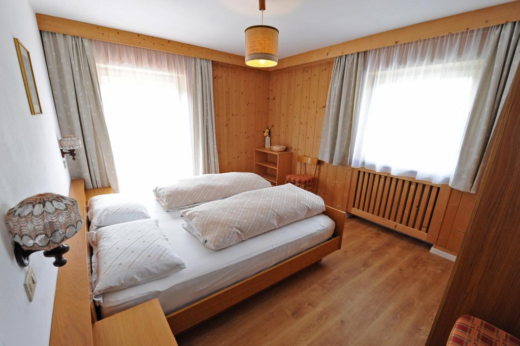 Apartments Villa Rosa Сельва-ді-Валь-Гардена Номер фото